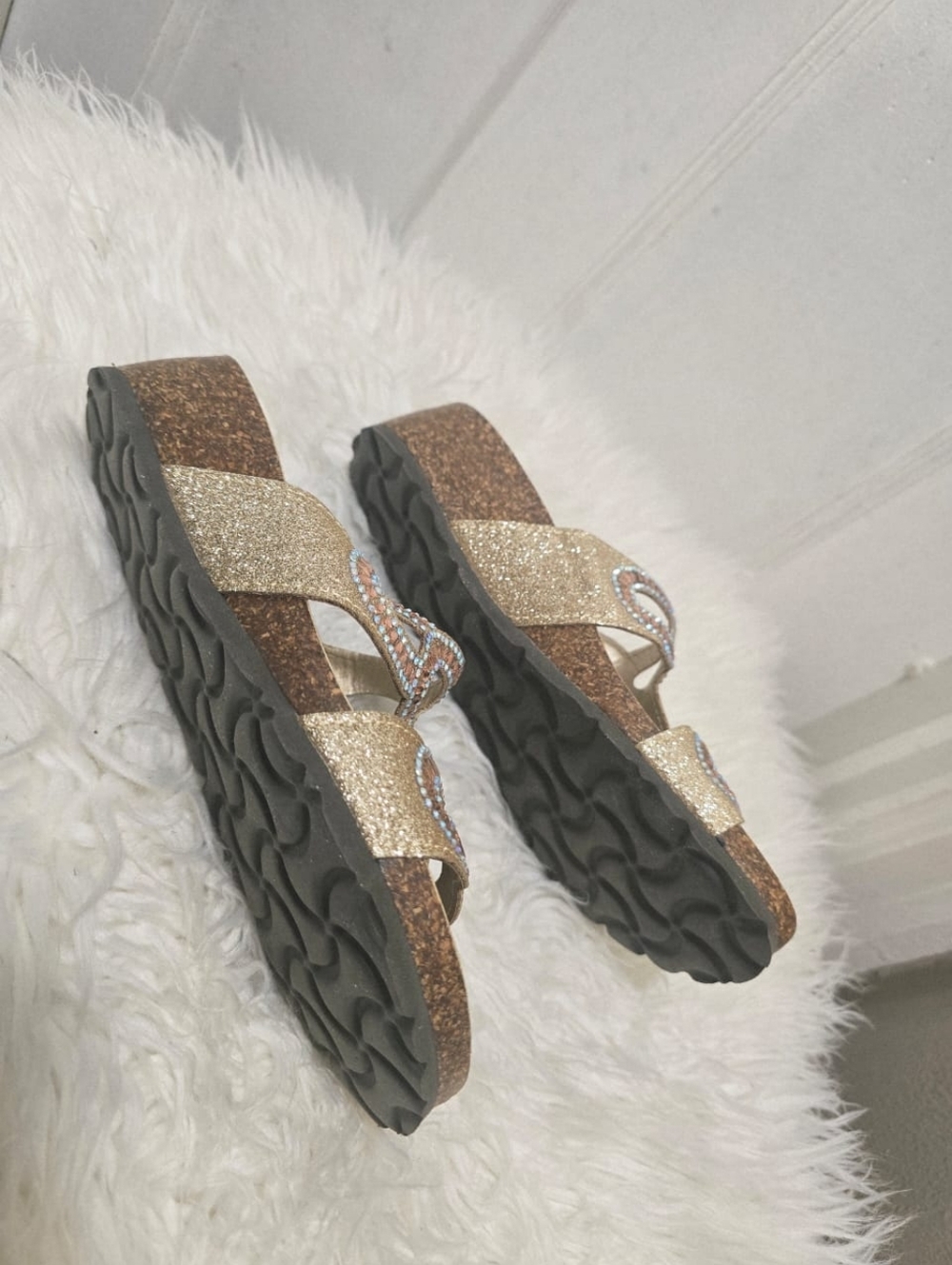 Italian Shoemakers Rose Gold Wedge Sandals Size 6 - Picture 4 of 5